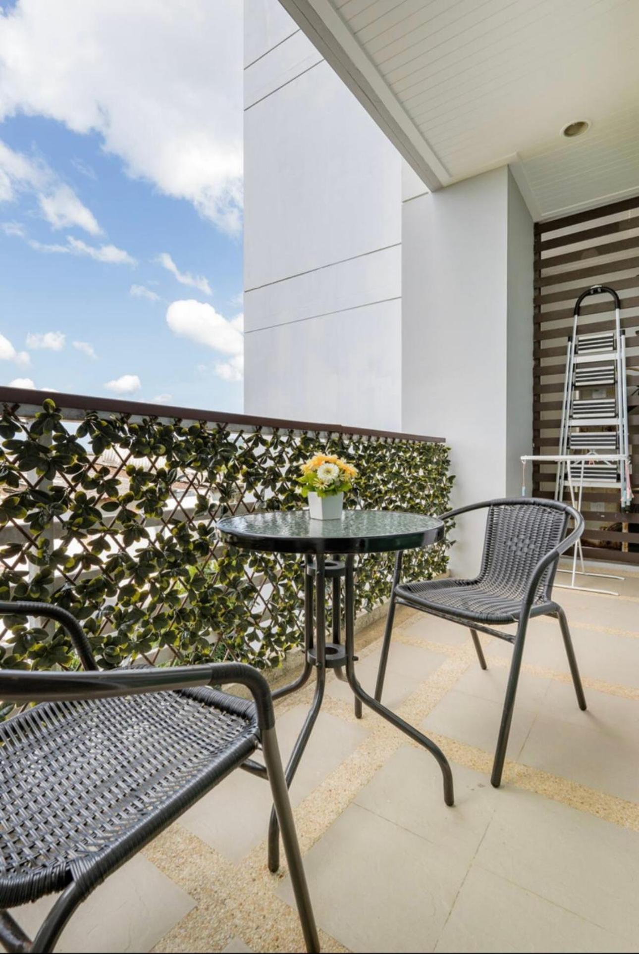 Karon Hill Family Apart 72 M2 Seaview Extérieur photo
